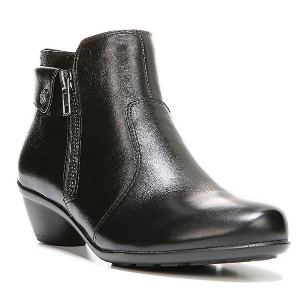 SB10 New, Never Worn Naturalizer Haley Booties Size: 9.5